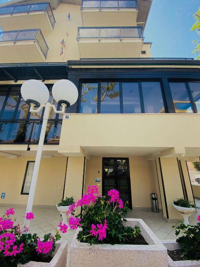 Hotel Abay Rimini Kültér fotó